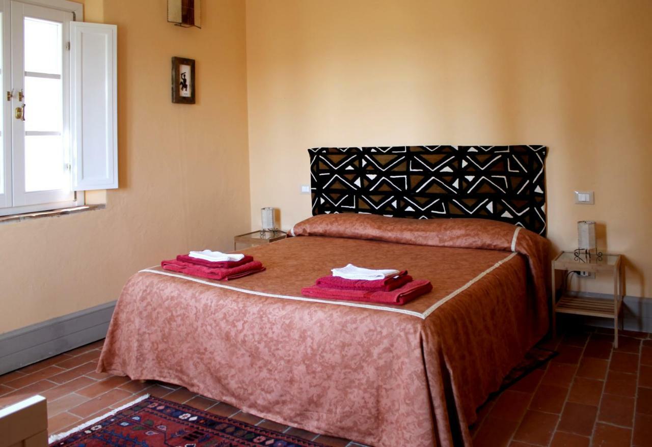 Bb Gli Aristogatti Bed & Breakfast Ghizzano Bagian luar foto
