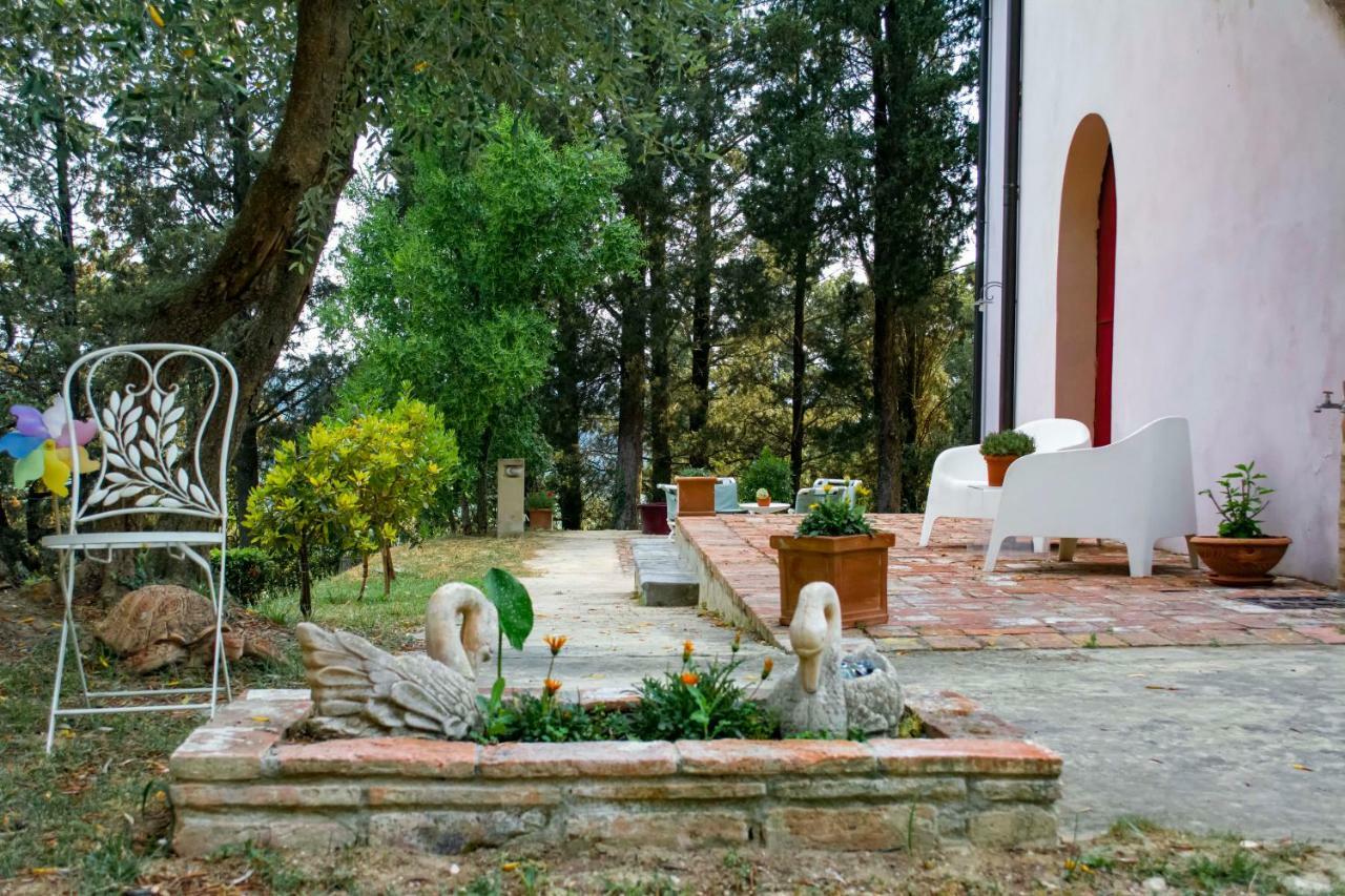Bb Gli Aristogatti Bed & Breakfast Ghizzano Bagian luar foto