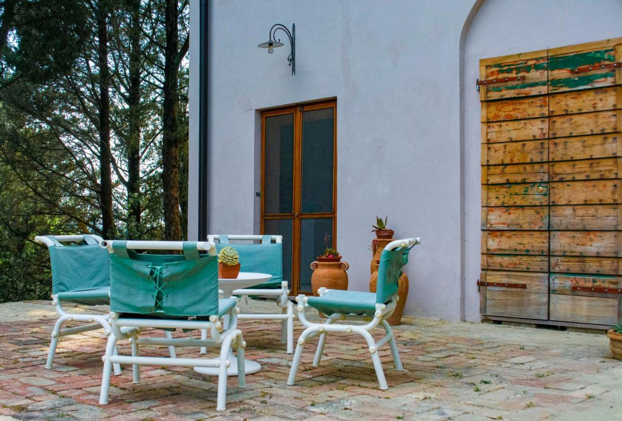 Bb Gli Aristogatti Bed & Breakfast Ghizzano Bagian luar foto